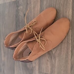 NWOT Vanessa Wu Anthropology brown suede ankle heel booties size 40